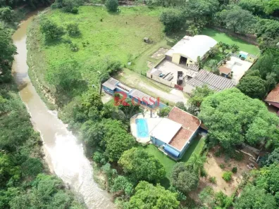 Fazenda/Sítio com 2 Quartos à venda, 300m² no Ferraz, Rio Claro