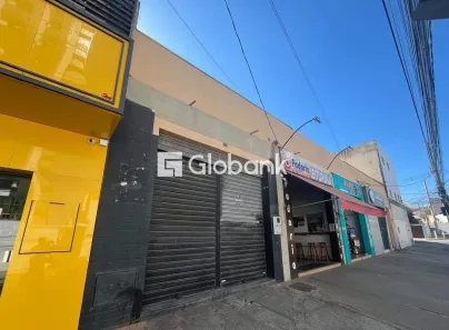 Sala Comercial para alugar, 60m² no Ibituruna, Montes Claros