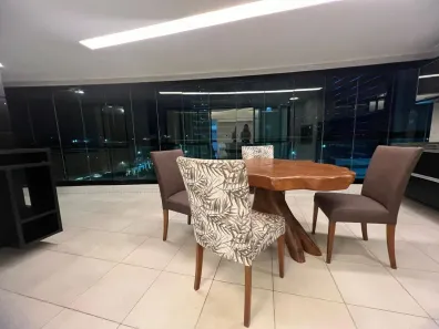 Apartamento com 3 Quartos para alugar, 121m² no Paralela, Salvador