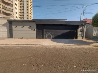 Casa com 3 Quartos à venda, 250m² no Monte Castelo, Campo Grande