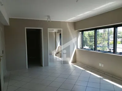 Sala Comercial para alugar, 90m² no Centro, Taubaté