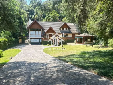 Casa com 6 Quartos à venda, 322m² no Colinas Capivari, Campos do Jordão