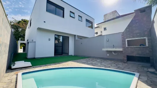 Casa com 3 Quartos à venda, 226m² no Santa Mônica, Florianópolis
