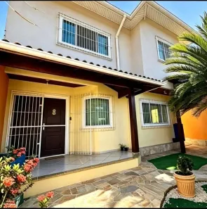 Casa com 4 Quartos à venda, 241m² no Lagoa, Macaé