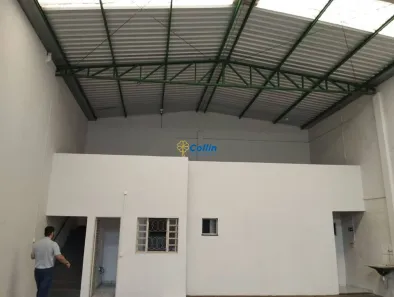 Galpão/Depósito/Armazém para alugar, 300m² no Centro, Uberaba