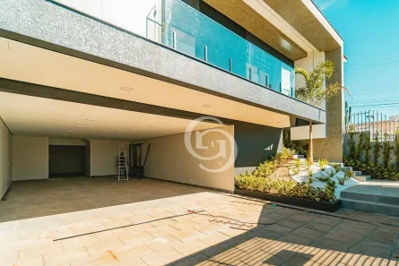 Sobrado com 4 Quartos à venda, 332m² no Região do Lago, Cascavel