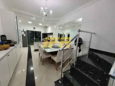 Sobrado com 3 Quartos à venda, 310m² no Campos Do Conde, Tremembé