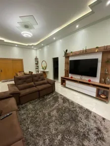 Sobrado com 3 Quartos à venda, 290m² no Setor Central, Campo Limpo de Goiás
