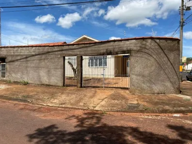 Casa com 2 Quartos à venda, 156m² no Jardim das Paineiras, Araraquara