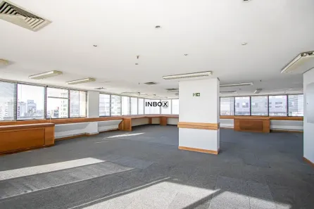 Sala Comercial para venda ou aluguel, 380m² no Auxiliadora, Porto Alegre