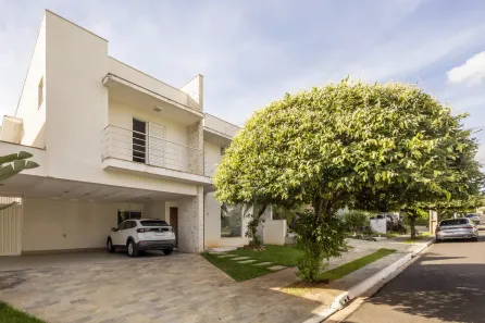 Casa de Condomínio com 4 Quartos à venda, 455m² no Parque da Gávea, Maringá