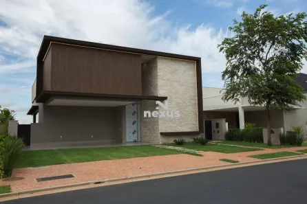 Casa de Condomínio com 3 Quartos à venda, 233m² no Granja Marileusa, Uberlândia