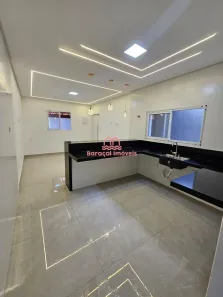 Casa com 2 Quartos à venda, 70m² no Mirim, Praia Grande