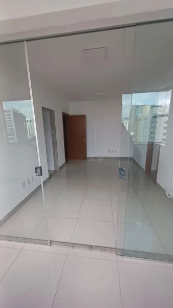 Apartamento com 3 quartos — Funcionários, Belo Horizonte