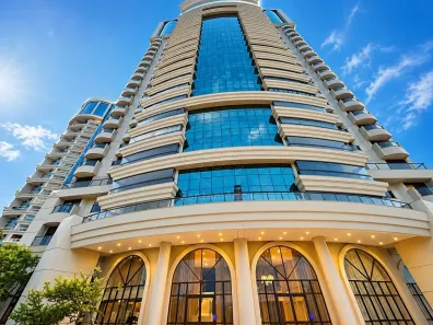 Apartamento com 4 Quartos para alugar, 389m² no Bela Suiça, Londrina