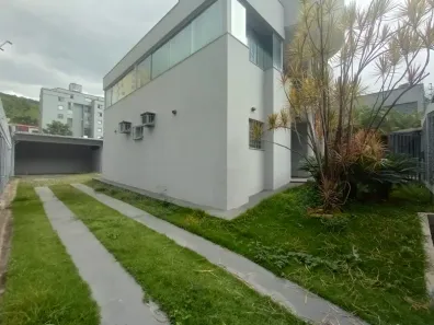 Casa com 5 Quartos à venda, 360m² no Paquetá, Belo Horizonte