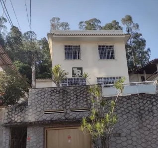 Casa com 13 Quartos à venda, 299m² no Santa Rosa, Niterói