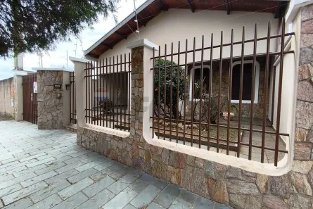 Casa com 4 Quartos à venda, 218m² no Jardim Soares, Itapira