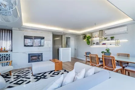 Apartamento com 3 Quartos à venda, 119m² no Passo da Areia, Porto Alegre