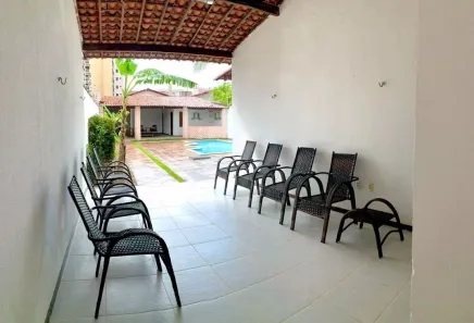 Casa com 4 Quartos à venda, 284m² no Capim Macio, Natal