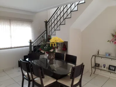 Sobrado com 3 Quartos à venda, 260m² no Conjunto Habitacional Ana Jacinta, Presidente Prudente