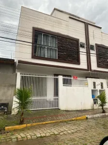 Casa com 2 Quartos à venda, 67m² no Centro, Itapema