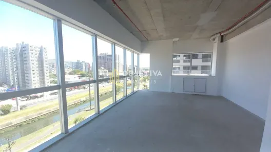 Sala Comercial para alugar, 125m² no Jardim do Salso, Porto Alegre
