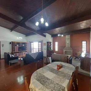 Sobrado com 3 Quartos à venda, 391m² no Vila Gato, Bragança Paulista