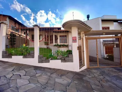 Casa com 2 Quartos à venda, 181m² no Petrópolis, Novo Hamburgo