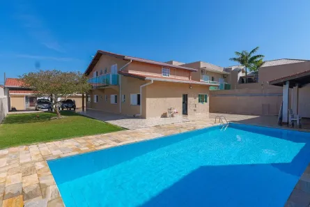 Sobrado com 7 Quartos à venda, 329m² no Bal Stella Maris, Peruíbe