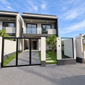 Sobrado com 3 Quartos à venda, 135m² no Areias, Tijucas