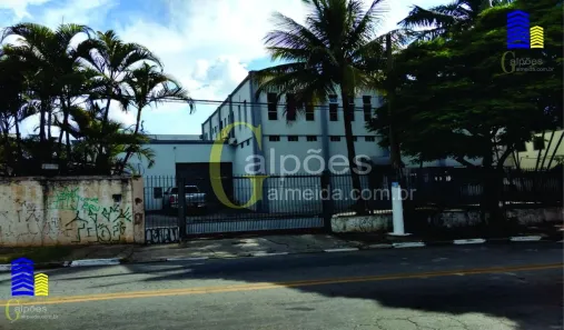 Galpão/Depósito/Armazém à venda, 700m² no Ayrosa, Osasco