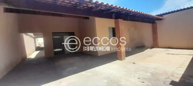 Casa com 3 Quartos à venda, 120m² no Jardim Holanda, Uberlândia