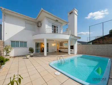 Sobrado com 3 Quartos à venda, 349m² no Balneário, Florianópolis