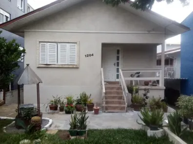 Casa com 4 Quartos à venda, 142m² no Petrópolis, Caxias do Sul