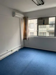 Sala Comercial para alugar, 28m² no Centro Histórico, Porto Alegre