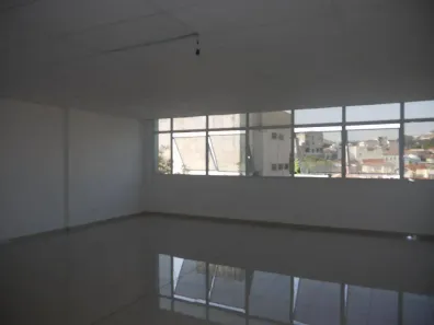 Sala Comercial para alugar, 225m² no Centro, Guaratinguetá