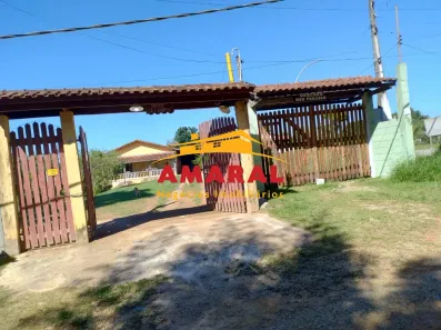 Fazenda/Sítio com 4 Quartos à venda, 215m² no , Biritiba Mirim