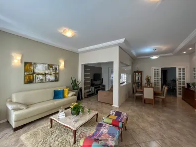 Casa com 4 Quartos à venda, 213m² no Jardim Murayama, Mogi Mirim