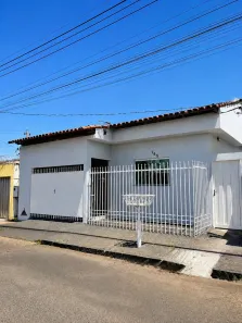 Casa com 5 Quartos à venda, 170m² no Residencial Viviane, Uberlândia