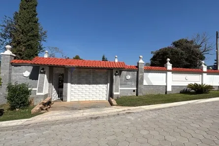 Fazenda/Sítio com 3 Quartos à venda, 272m² no Colinas I, Araçoiaba da Serra