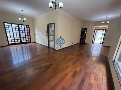 Casa com 4 Quartos para alugar, 239m² no Vila Riachuelo, Bauru