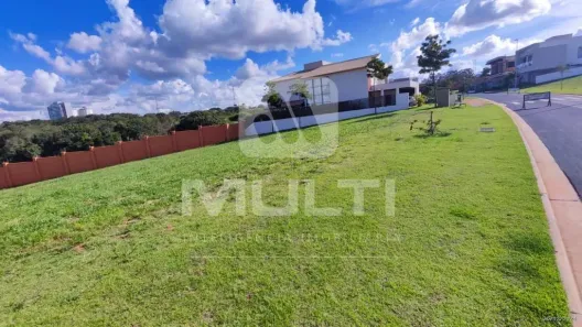 Lote/Terreno com 1 Quarto à venda, 1009m² no Granja Marileusa, Uberlândia