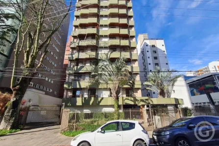 Apartamento com 3 Quartos para alugar, 134m² no Centro, Florianópolis