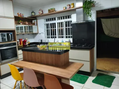 Fazenda/Sítio com 3 Quartos à venda, 200m² no Chácaras Santa Martha, Várzea Paulista