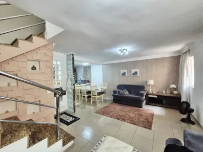 Sobrado com 3 Quartos à venda, 148m² no Vila Bertioga, São Paulo