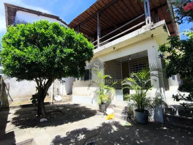 Casa com 3 Quartos à venda, 240m² no Cajueiro, Recife