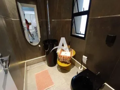 Apartamento com 3 Quartos para alugar, 247m² no Osvaldo Rezende, Uberlândia