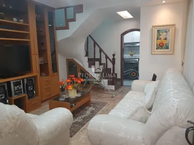 Sobrado com 3 Quartos à venda, 175m² no Vila Paranaguá, São Paulo