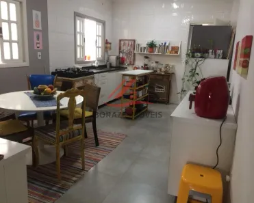 Sobrado com 3 Quartos à venda, 180m² no Parque São Vicente, Mauá